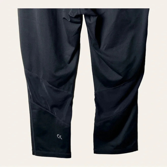 0762. CALVIN KLEIN PERFORMANCE CAPRIS‎ LEGGINGS BLACK IN COLOR SIZE MEDIUM - Picture 9 of 9